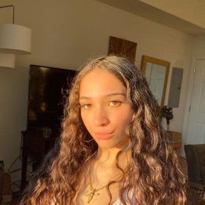 Meet your Posher, Kara